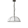 Petit luminaire suspendu Portobello de Dainolite avec abat-jour blanc, bordure noire, fini noir mat et 1 ampoule