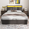 Lit de stockage hydraulique rembourre Kelly avec tete de lit eclairee LED et tiroirs integres, taille Queen, gris