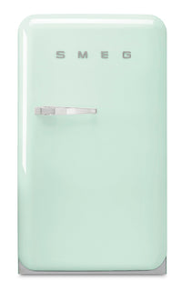 Réfrigérateur compact Smeg rétro de 4,31 pi3 - FAB10URPG3