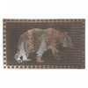 Tapis de plancher orné d’une silhouette d’ours remplie de conifères, en caoutchouc