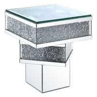 Table de bout somptueuse Rosie de 20 po avec dessus en miroir et en verre - métal argenté avec pattes à apparence de diamant