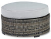 Grand pouf Lilo pour la terrasse à l’extérieur - osier en résine et tissu Nuvella, résistant aux rayons UV et aux intempéries - gris