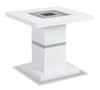 Table de bout somptueuse Garbo de 26 po - blanche et argentée avec touches de paillettes