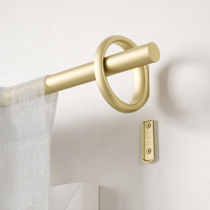  Tringle à rideaux extensible Ringlet de Umbra dorée de 1 po - 42 po à 120 po