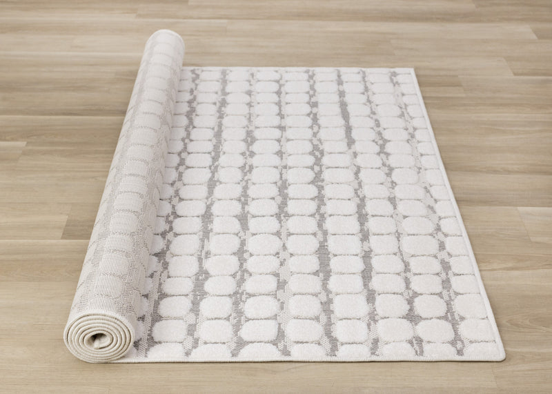 Tapis Oslo White a grands galets, 7'10\" x 10'6\"