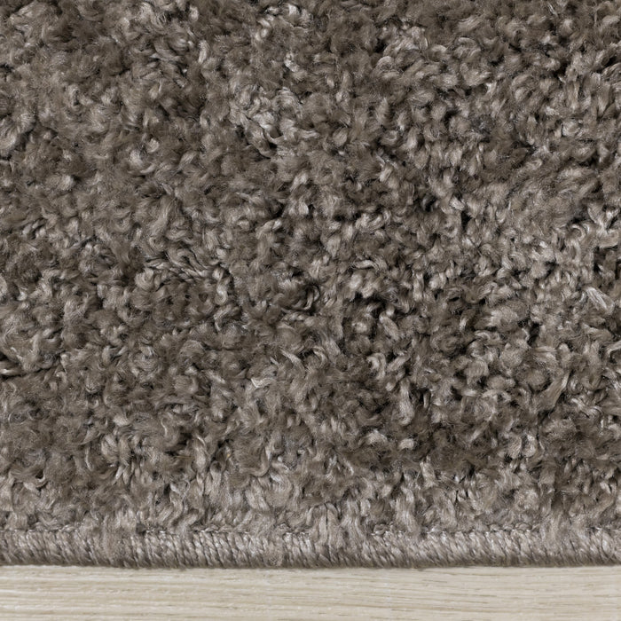 Carpette à poil long Brooklyn taupe foncé - 5 pi 3 po x 7 pi 7 po