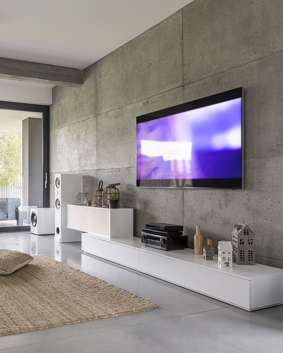 Support mural inclinable discret Kanto PT400 pour televiseurs de 40 a 120 pouces, noir