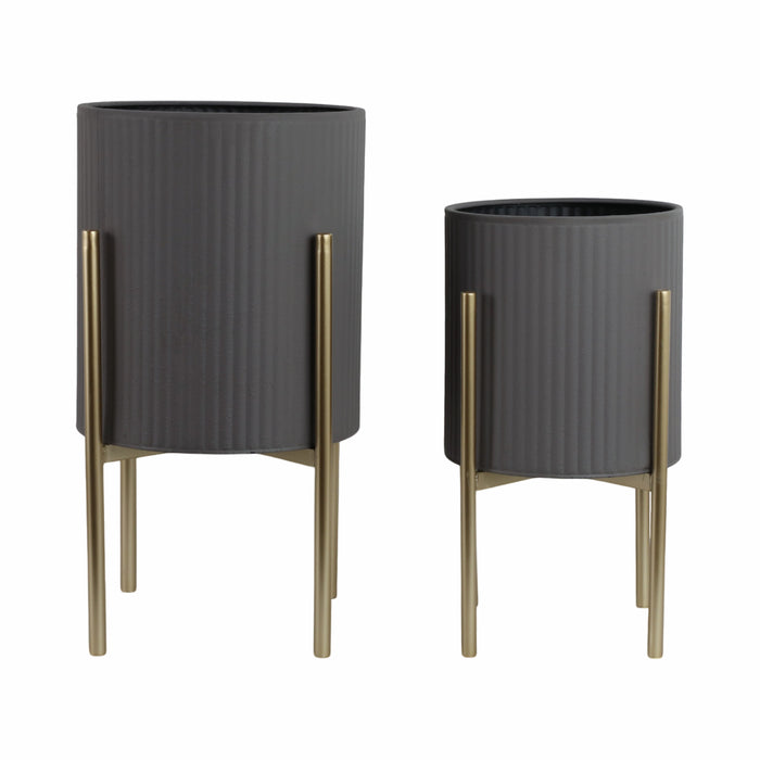 Cache-pot strié de 23 po en fer gris sur support en métal doré - ensemble de 2