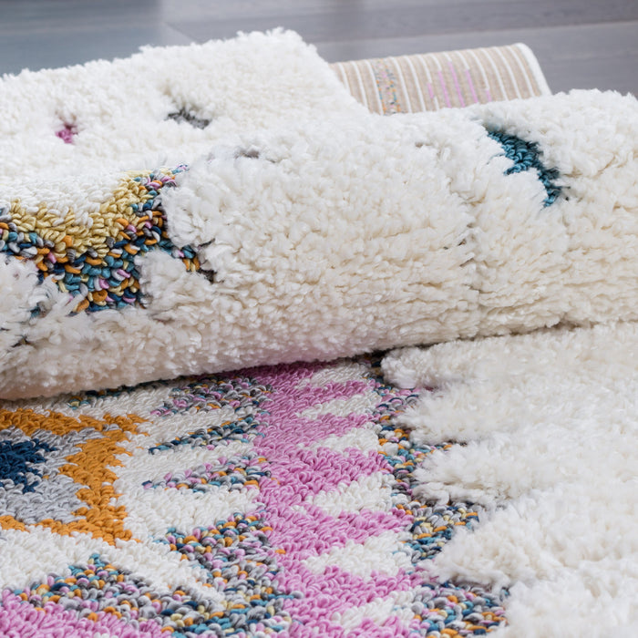 Carpette à poil long Lola à motif de diamants - 2 pi 7 po x 8 pi