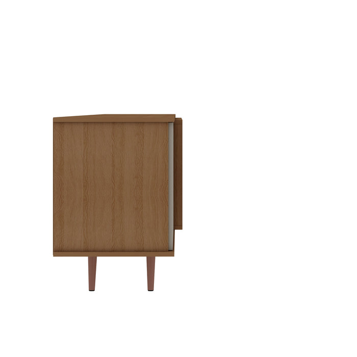 Meuble pour téléviseur Hampton de Manhattan Comfort de 62,99 po avec 4 tablettes et pattes en bois massif - blanc cassé