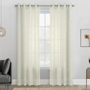 Panneau de rideau transparent à œillets Boucle blanc cassé d’Habitat - 52 x 95