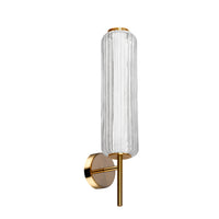 Applique murale Ramona de Dainolite en verre cannelé transparent, avec fini laiton vieilli et ampoule à DEL de 10 W