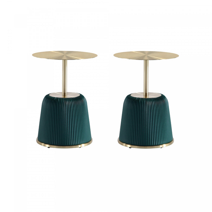 Table d’appoint moderne Anderson a plateau en metal et revetement en tissu vert – Lot de 2