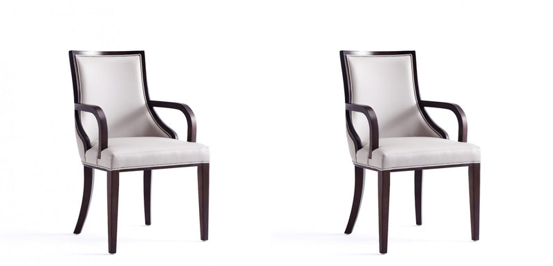 Grand fauteuil traditionnel en bois avec accoudoirs, revetement tissu gris clair - Lot de 2