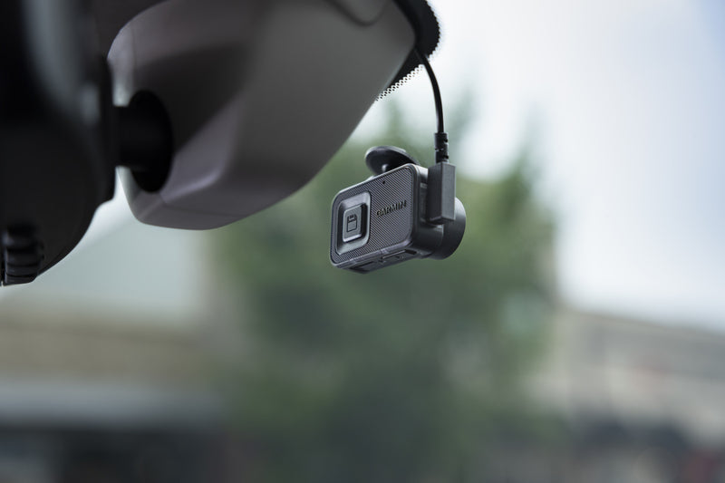 Camera De Tableau De Bord Garmin Dash Cam™ X110 1080p Video- Ecran 2,4\", Enregistrement Automatique D'incidents A 140 Degres Avec Commande Vocale.