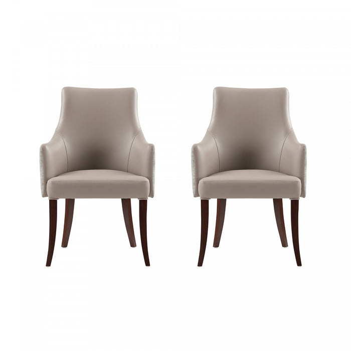 Fauteuil moderne Connie en cuir vegetalien et velours avec accoudoirs en bois, taupe - Lot de 2