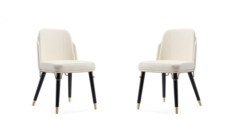Chaise de salle a manger moderne Estelle en cuir vegetalien et bois, creme - Lot de 2