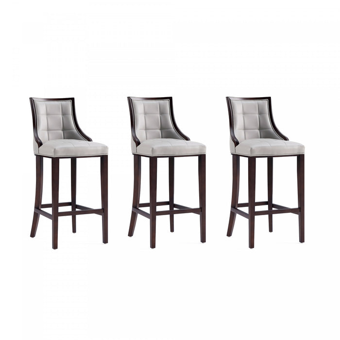 Tabouret de bar traditionnel en bois avec assise rembourree Fifth Avenue, gris clair - Lot de 3