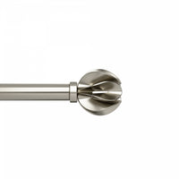 Tringle à rideaux extensible Blossom de Umbra nickel de 1 po - 42 po à 120 po