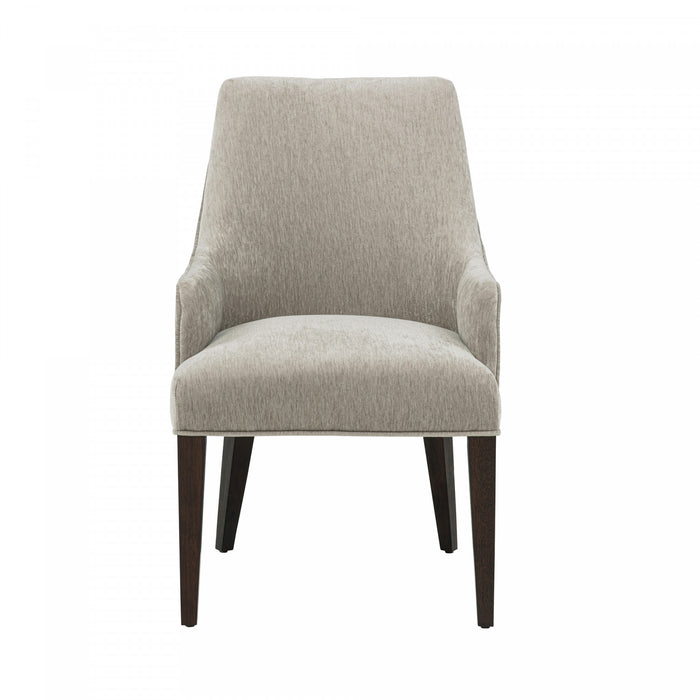 Fauteuil moderne en bois Beever avec accoudoirs en chenille, coloris taupe