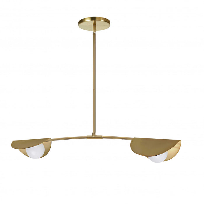 Luminaire suspendu horizontal Emma de Dainolite en verre blanc, avec fini laiton vieilli et 2 ampoules