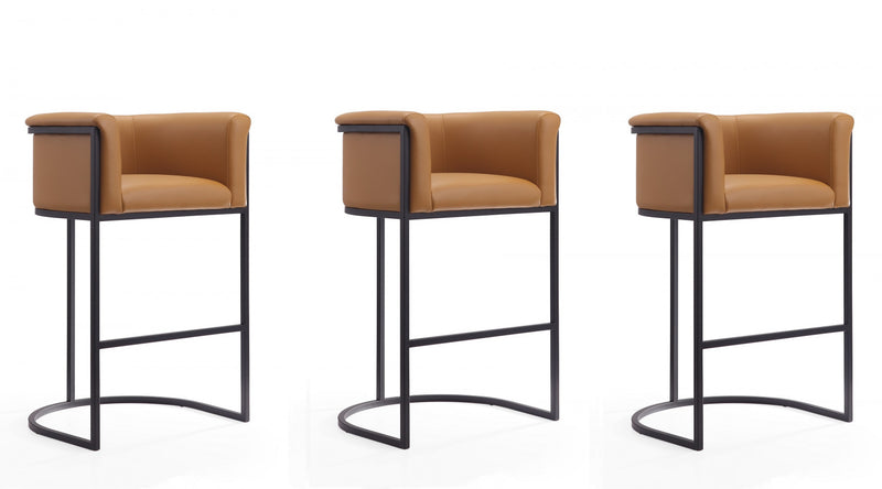 Tabouret de bar cosmopolite mi-siecle moderne en metal et tissu, coloris camel - Lot de 3