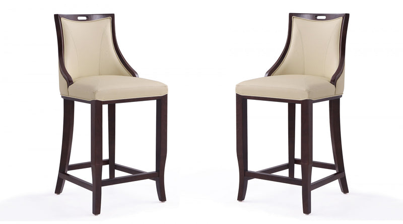 Tabouret de bar en bois traditionnel Emperor avec assise rembourree creme - Lot de 2