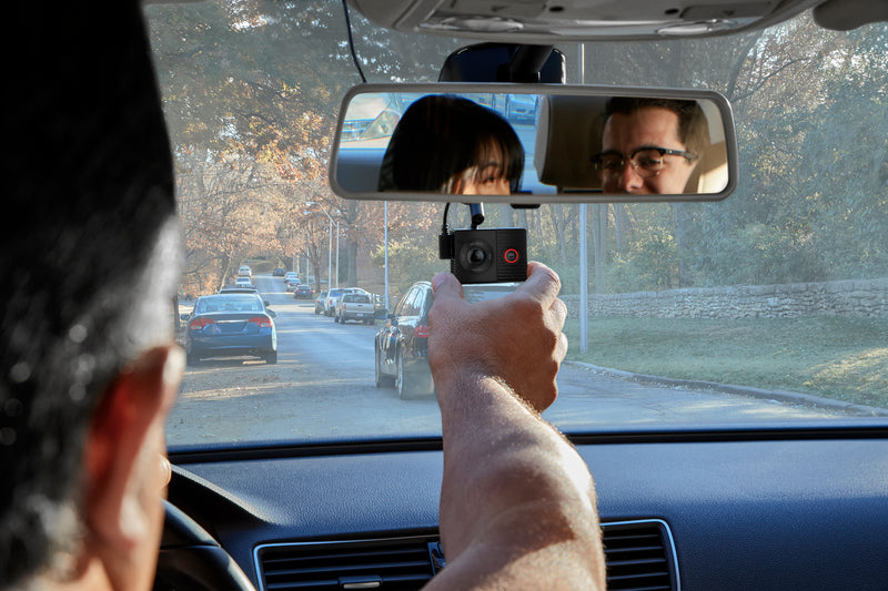 Garmin Dash Cam™ Tandem - Vision Nocturne Avec Nightglo™, Vue Interieure A 180° Avec Enregistrement Nocturne Clair