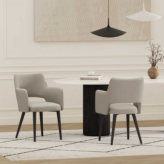 Fauteuil moderne Tremont en cuir vegetalien avec accoudoirs en metal, gris pierre - Lot de 2