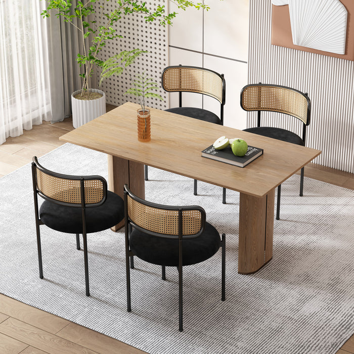 Chaises de salle a manger Mason en rotin avec pieds en metal et coussins en velours, lot de 4, noir