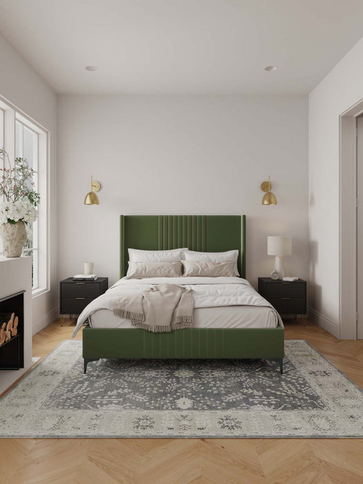 Lit Queen Promenade style milieu du siecle moderne en velours capitonne vert mousse