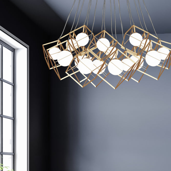 Lustre Thomson de Dainolite en verre blanc, avec fini doré et 16 ampoules