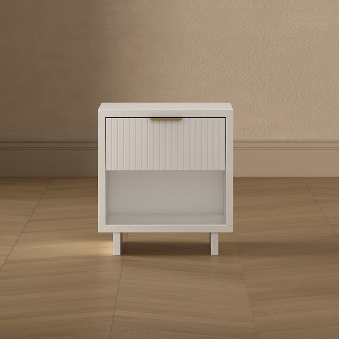 Table de nuit contemporaine Elara 18\" en bois massif blanc (1 tiroir)