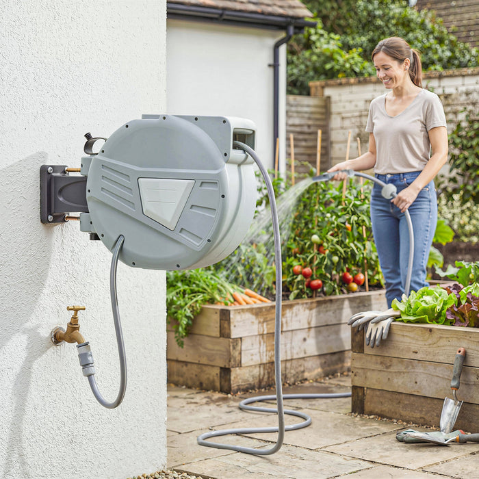 Outsunny Devidoir Retractable 1/2\" x 30 m Fixation Murale, Gris