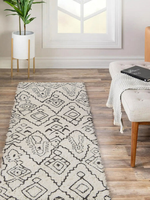 Tapis Contemporain Aurelia 2'3\" x 7'6\" en Ivoire