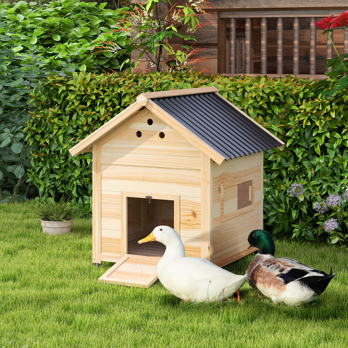 Poulailler d'exterieur PawHut, en bois naturel, avec toit ouvrant, double porte et base amovible. Convient pour 1 a 3 races de canards, utilisable a l'interieur comme a l'exterieur. Longueur : 79 cm.