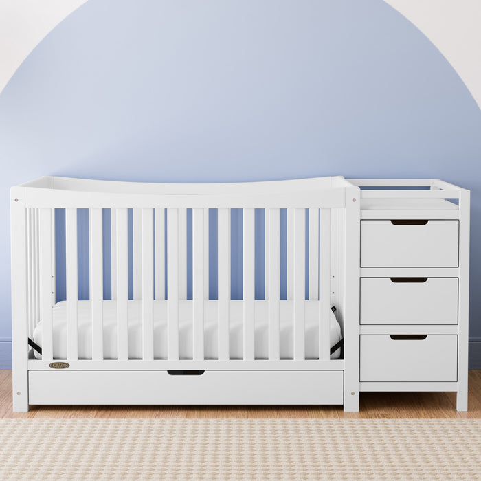 Graco Remi Lit de bebe convertible 4-en-1 avec table a langer - Blanc