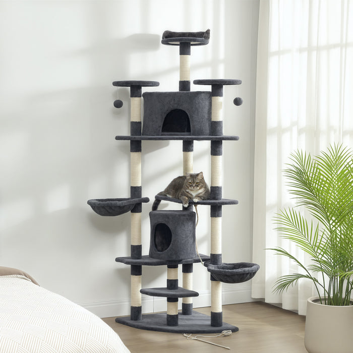 Grand arbre a chat avec deux condos, poteaux a gratter, hamacs