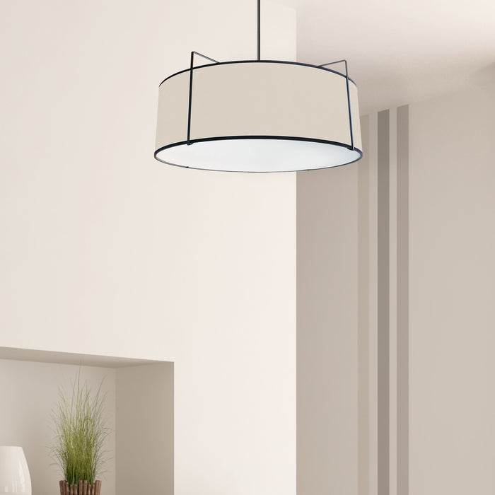 Luminaire suspendu Trapezoid de Dainolite avec abat-jour cylindrique noir et crème qui diffuse la lumière, tissu blanc et 4 ampoules