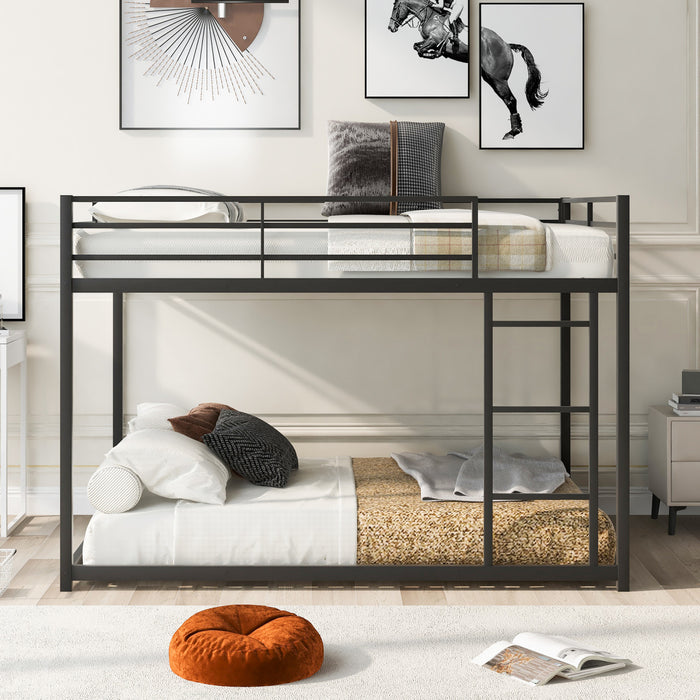 Lits superposes John en metal a faible hauteur avec echelle, taille Full sur Full, noir