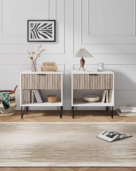 Table de nuit moderne Dumbo 20\" a rainures, gris rustique et blanc (1 tiroir) - Lot de 2