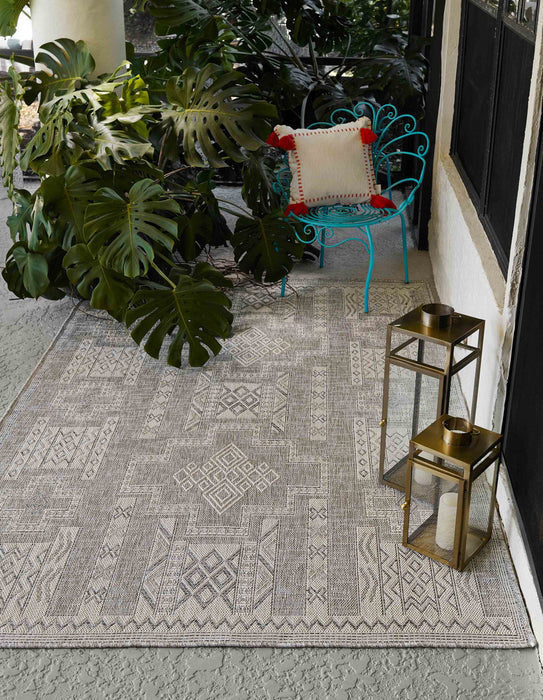 Tapis Transitionnel Nyra 8'0\" x 10'0\" en Gris