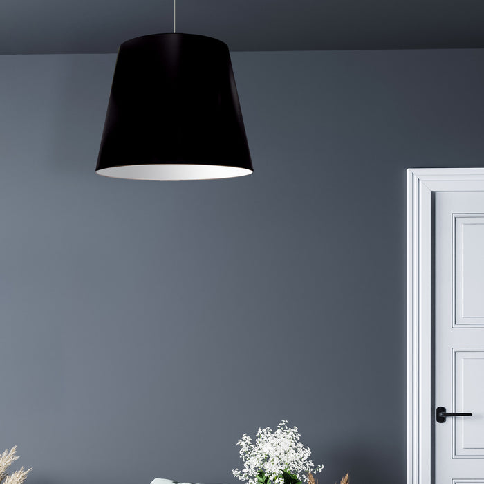 Luminaire suspendu moyen de Dainolite avec très grand abat-jour cylindrique noir et 1 ampoule
