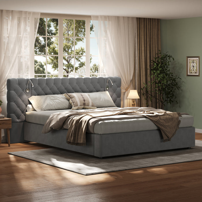 Lit de luxe rembourre en velours doux Malcolm avec tete de lit capitonnee en diamant et lampes de lecture, taille King, gris