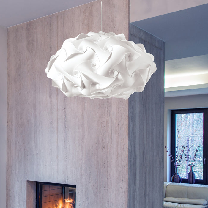 Luminaire suspendu Globus ovale de Dainolite en tissu blanc, avec fini chromé poli et 3 ampoules