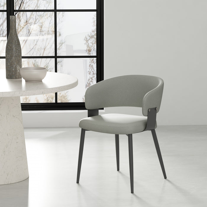 Chaise de salle a manger moderne Luce en metal texture et cuir vegetalien gris pierre