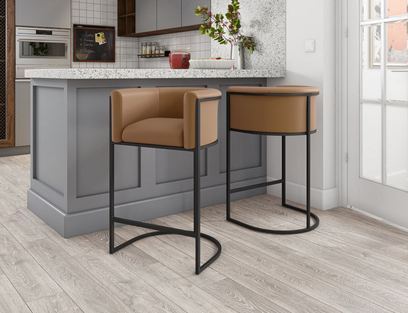 Tabouret de comptoir moderne du milieu du siecle en metal et tissu, coloris camel - Lot de 3