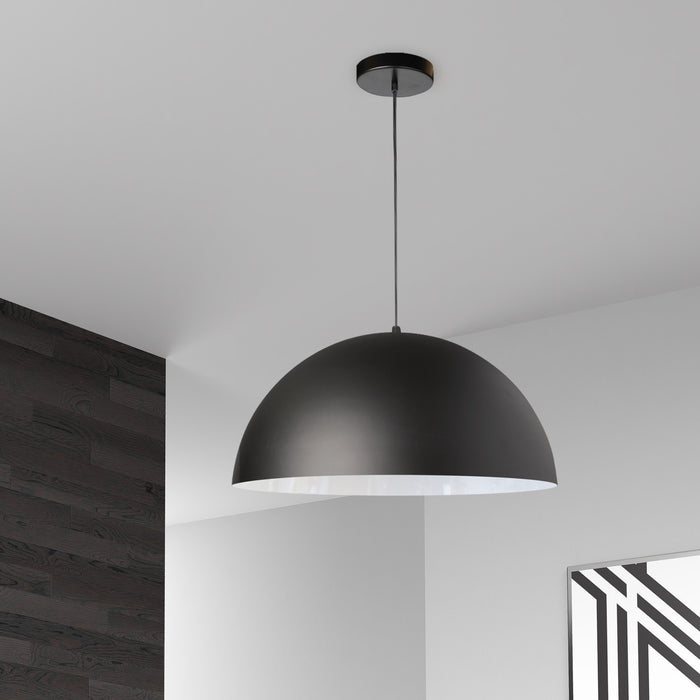 Petit luminaire suspendu Ofelia de Dainolite avec fini noir mat et blanc, et 1 ampoule