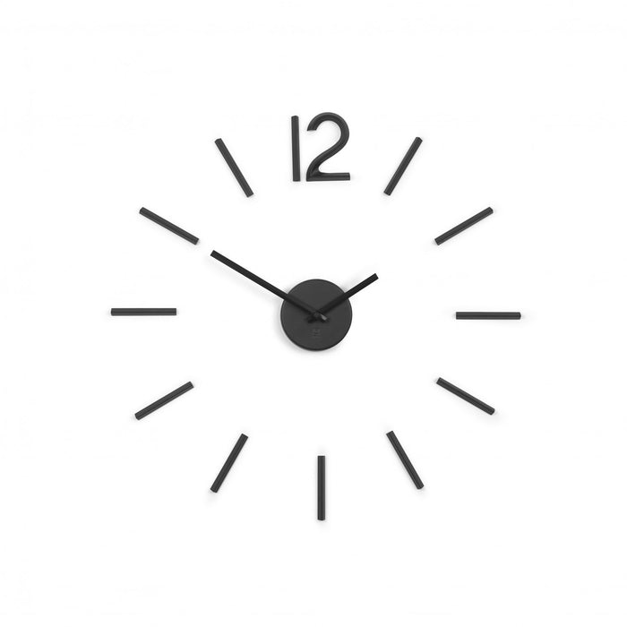 Horloge murale moderne Blink de Umbra - noire