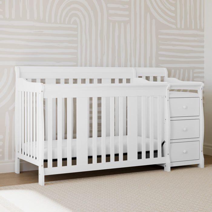 Storkcraft Portofino Lit de bebe convertible 4-en-1 avec table a langer - Blanc